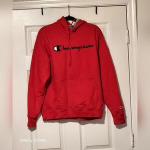 Medium Champion Standard-fit men's Hoodie!